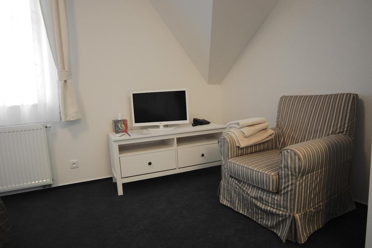 Hotel U Parku Hořovice Екстериор снимка